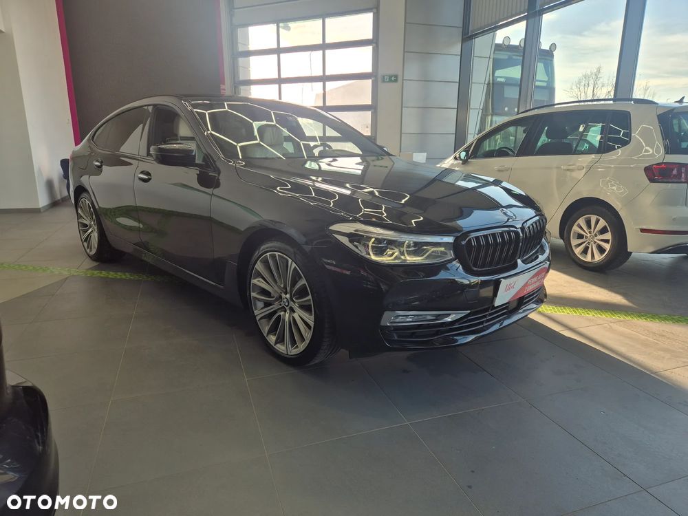 BMW 6GT - 7