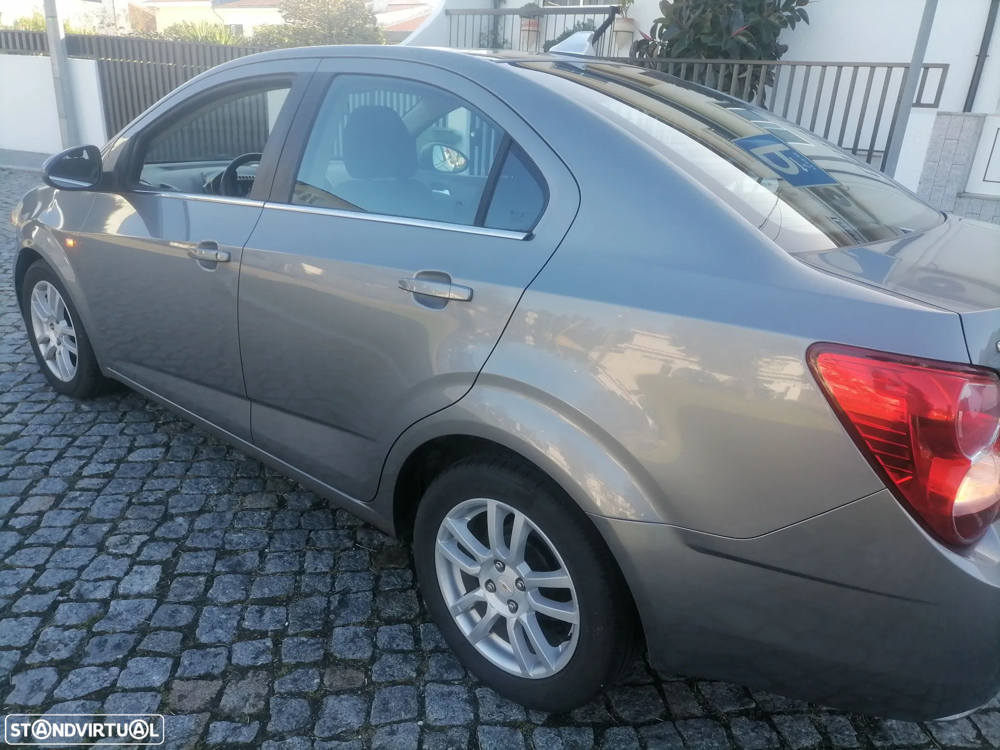 Chevrolet Aveo 1.4 LTZ - 5