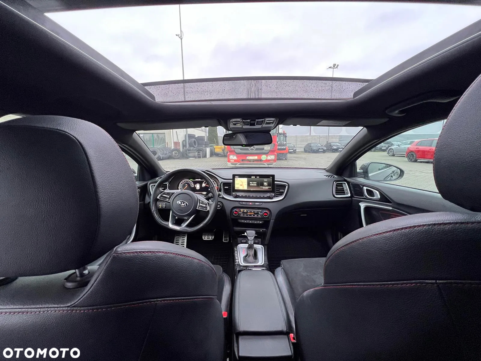 Kia ProCeed 1.6 T-GDI GT DCT - 12