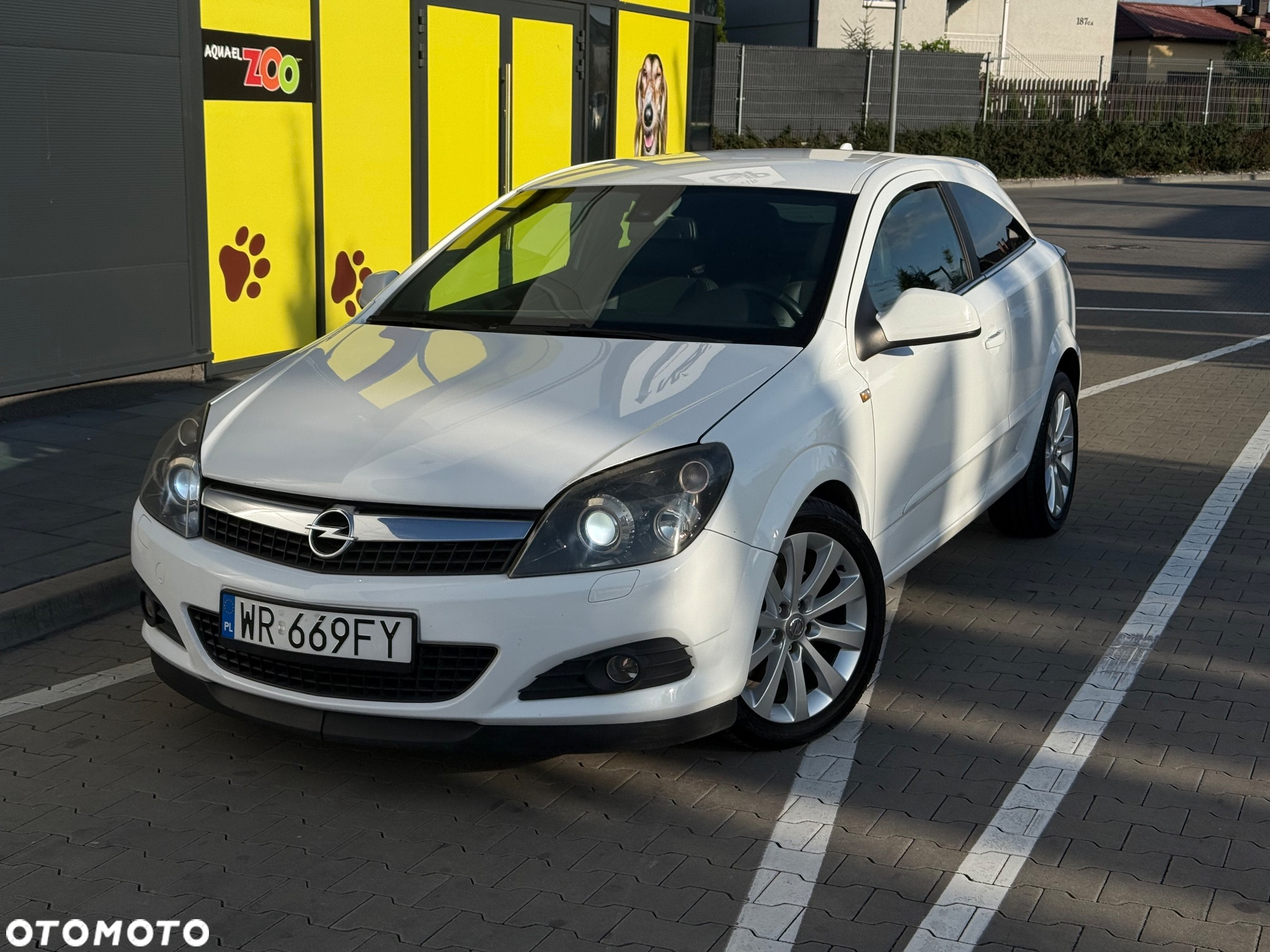 Opel Astra III GTC 1.7 CDTI Sport - 2