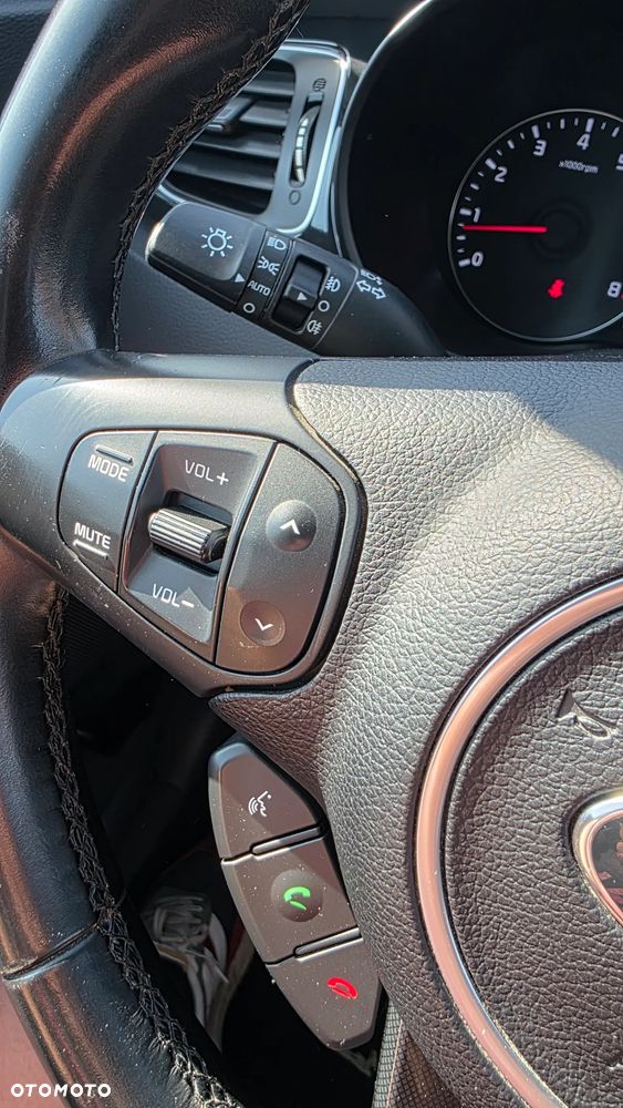 Kia Carens 1.6 GDI Edition 7 - 23