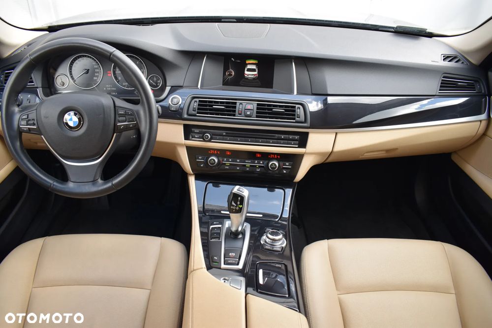 BMW Seria 5 518d - 10