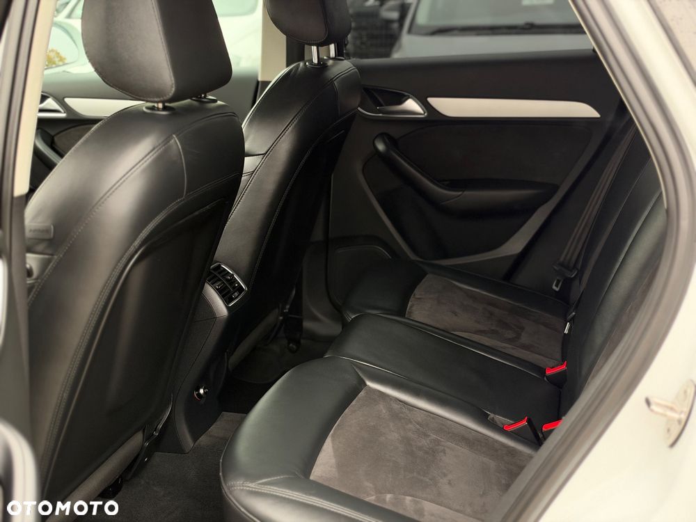 Audi Q3 2.0 TFSI Quattro S tronic sport - 22