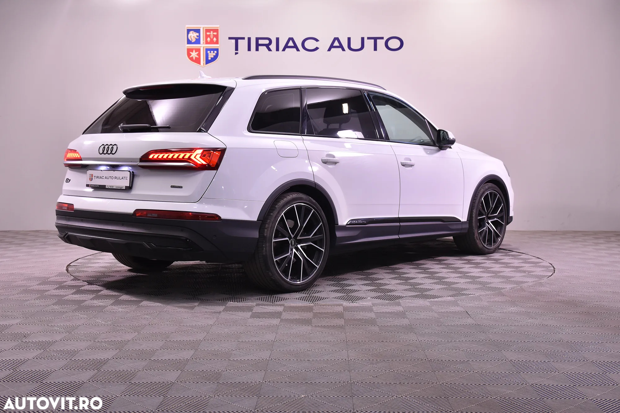 Audi Q7 55 TFSI quattro Tiptronic - 5
