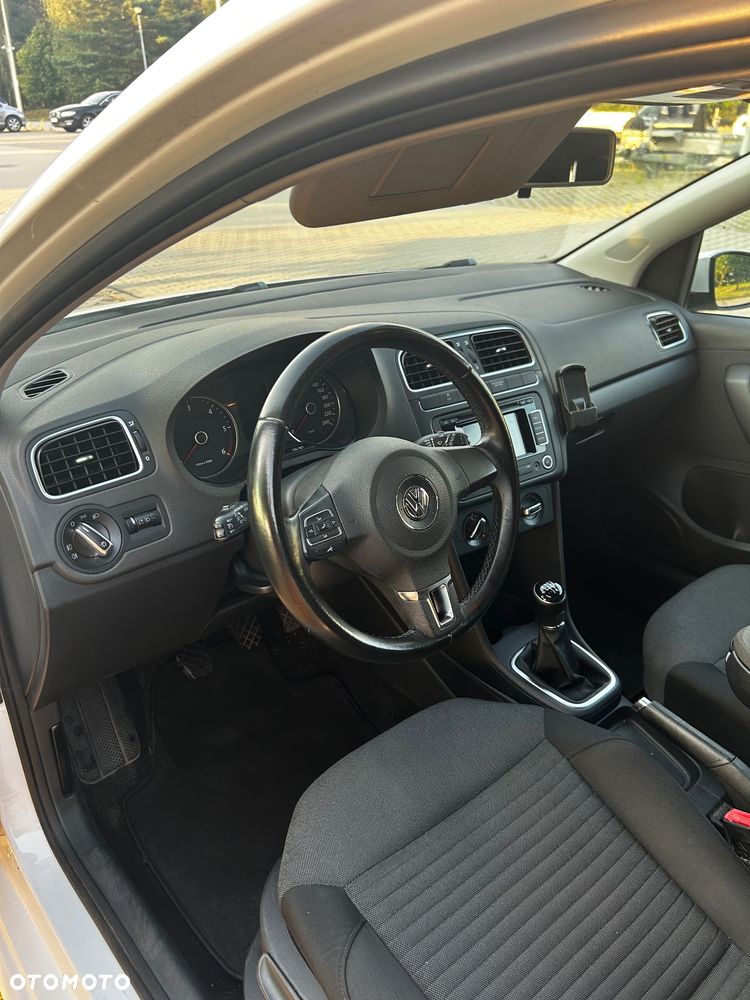 Volkswagen Polo 1.6 TDI Comfortline - 16