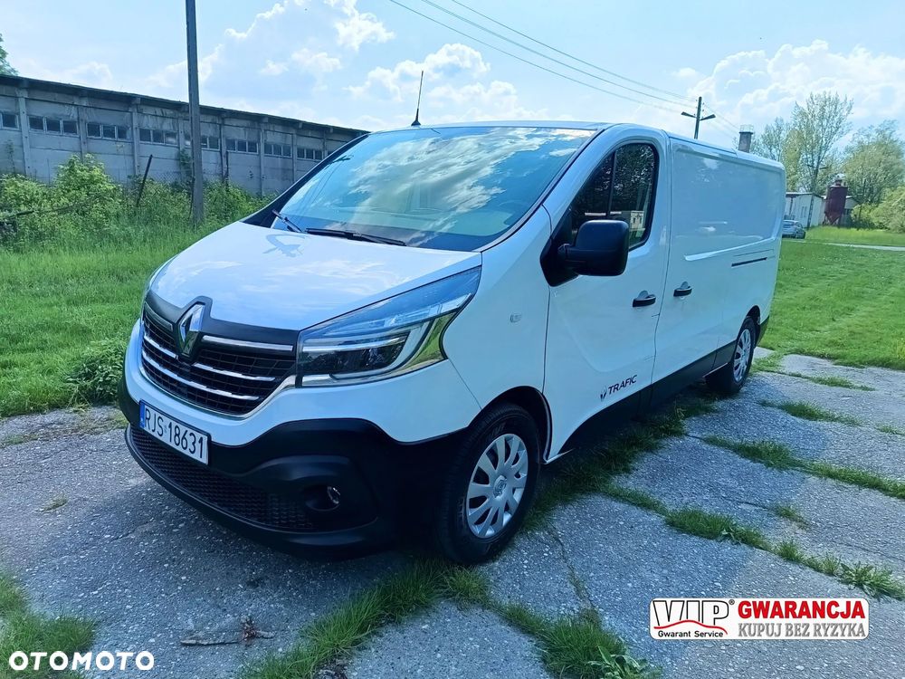 Renault Trafic L2H1 2.0 diesel 145kM 2019rok WEBASTO, CZUJNIKI PARKOWANIA, HAK, NIEWIELKI PRZEBIEG stan BDB, BEZWPADKOWY! - 2