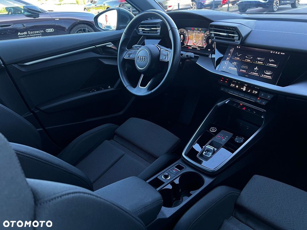 Audi A3 Sportback - 13