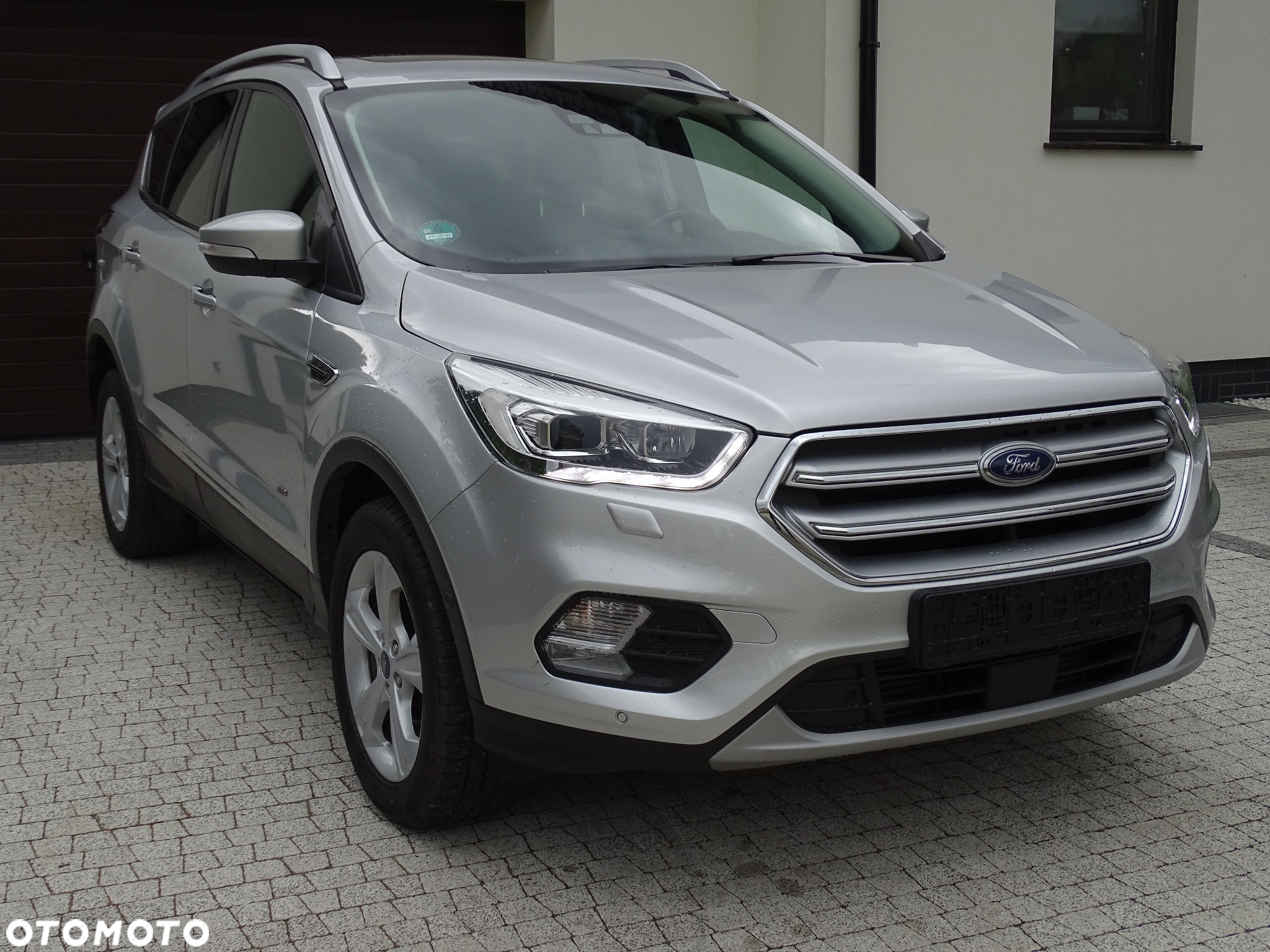 Ford Kuga 2.0 TDCi 4x4 Titanium - 2