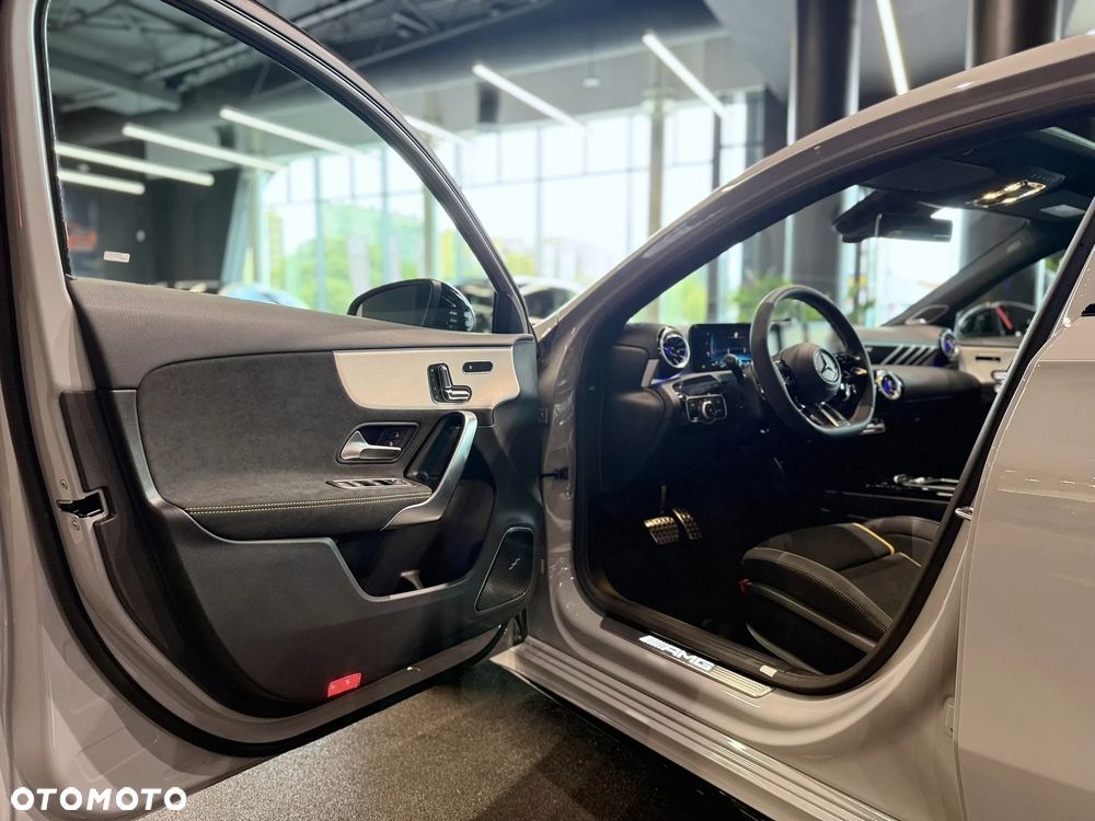 Mercedes-Benz Klasa A 45 S AMG 4-Matic 8G-DCT - 17