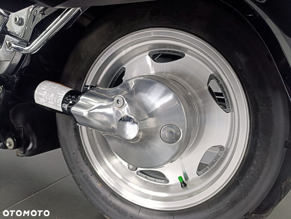 Suzuki VL 1500 Intruder LC - Boulevard C90 - 13