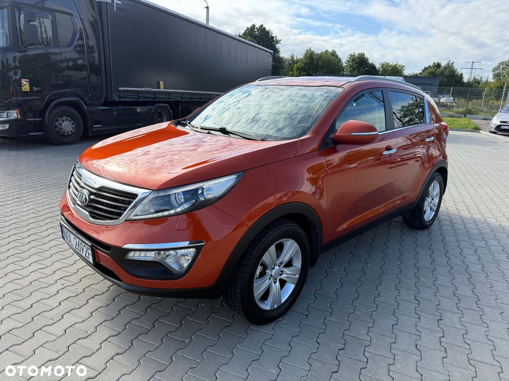 Kia Sportage 1.7 CRDI 2WD ISG Dream-Team Edition - 4