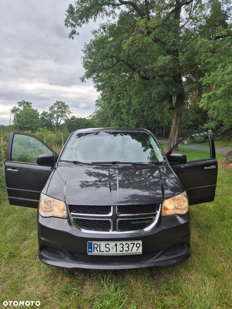 Dodge Grand Caravan - 13