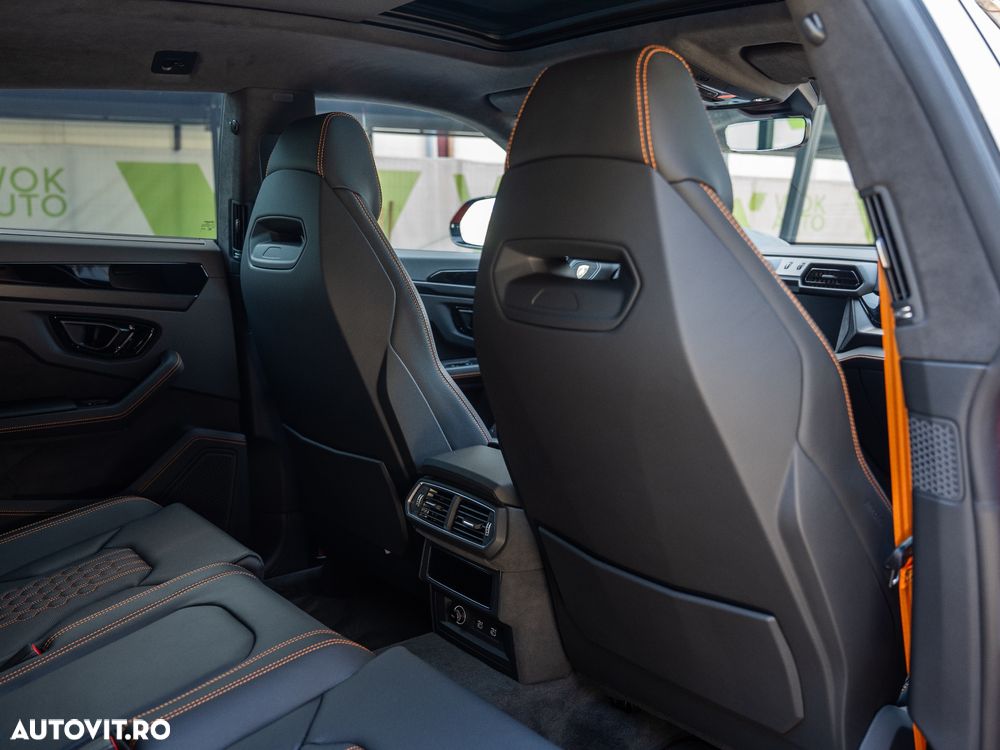 Lamborghini URUS - 26