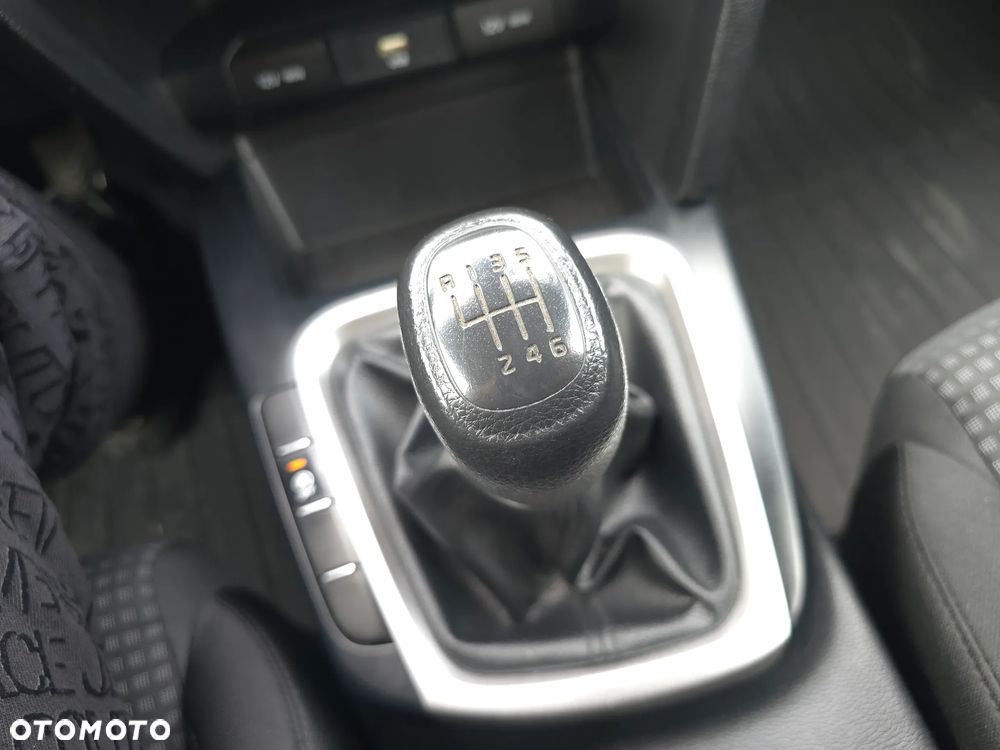 Kia Ceed 1.6 CRDi SCR L Business Line - 27