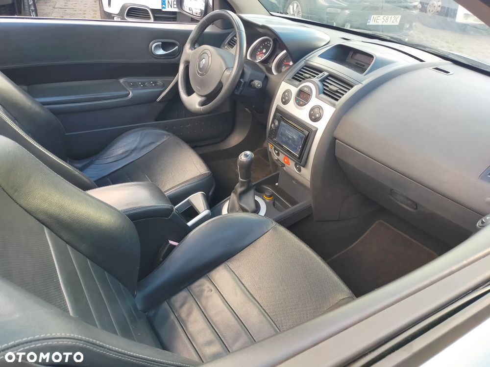 Renault Megane 1.6 Coupe-Cabriolet Authenique - 16