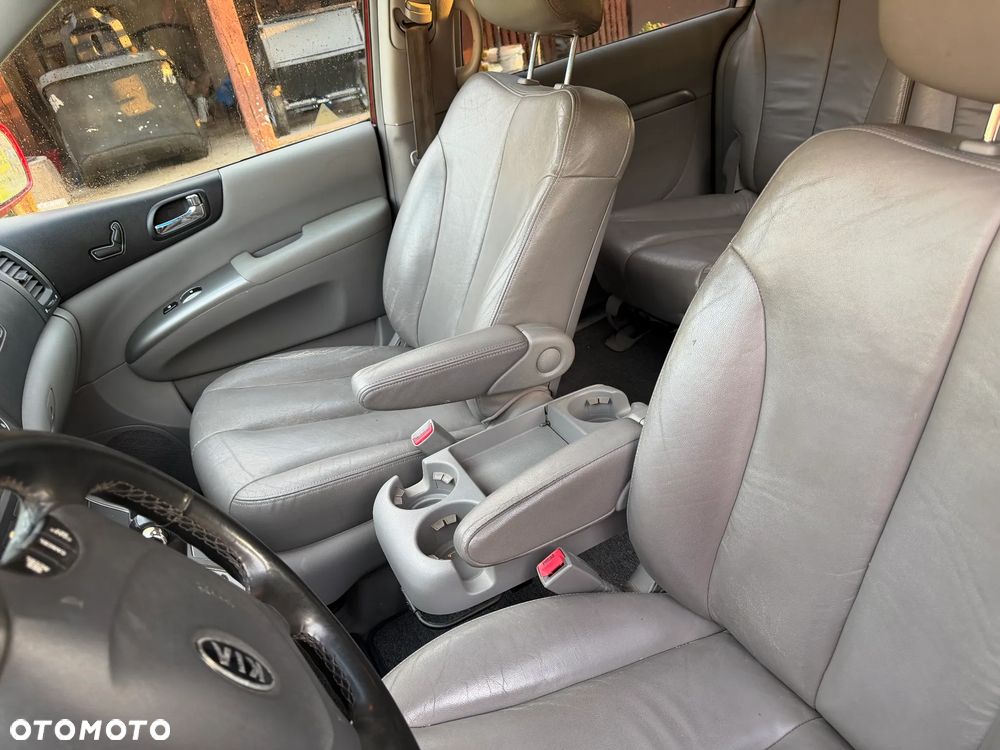 Kia Carnival 2.9 CRDi EX - 8