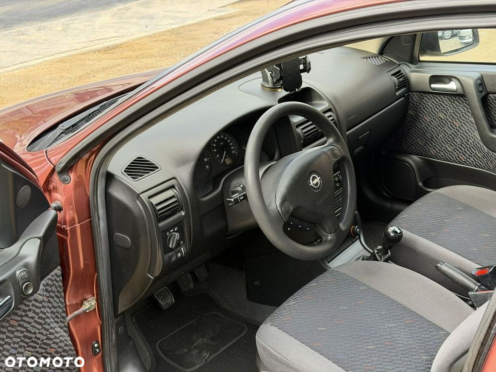 Opel Astra - 12