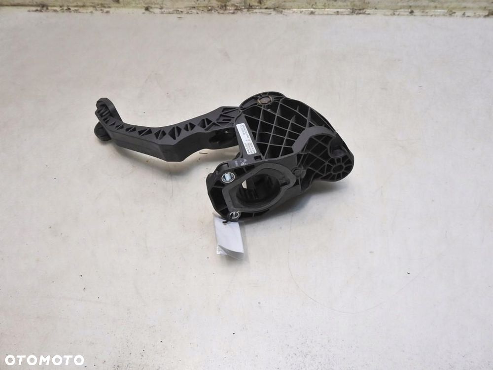 PEDAŁ SPRZĘGŁA VW GOLF V PLUS 1.6 FSI 1K1721059BD - 3