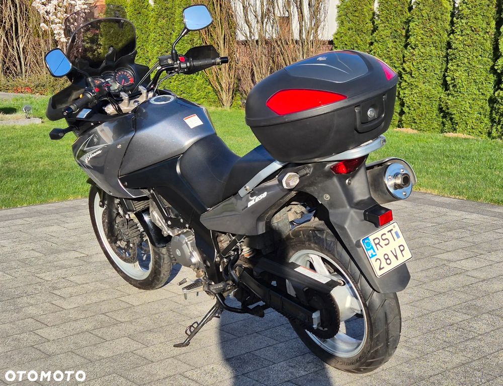 Suzuki V-STROM - 4
