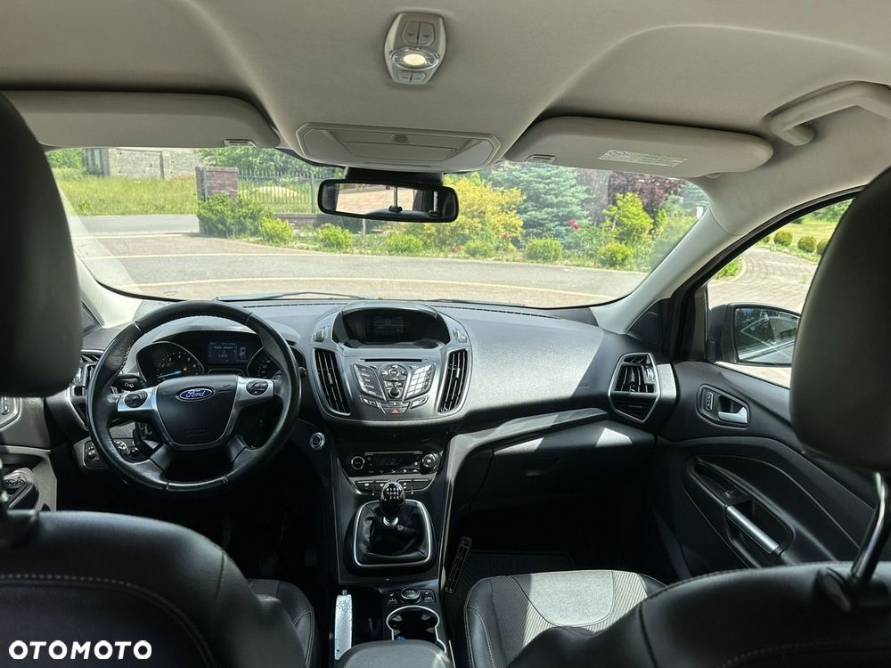 Ford Kuga - 27