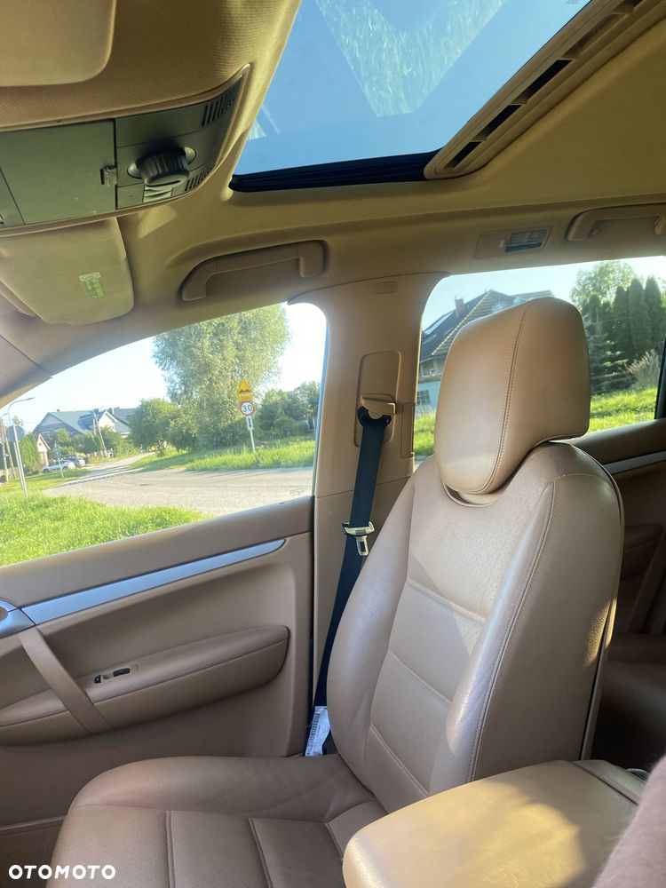 Porsche Cayenne - 11