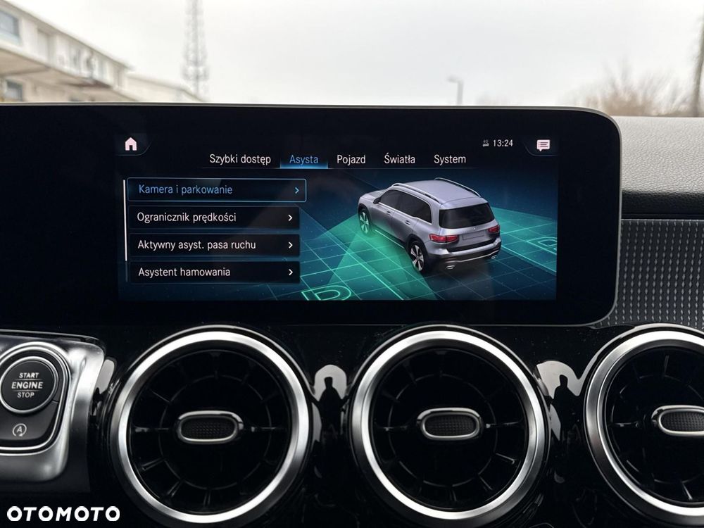 Mercedes-Benz GLB - 25