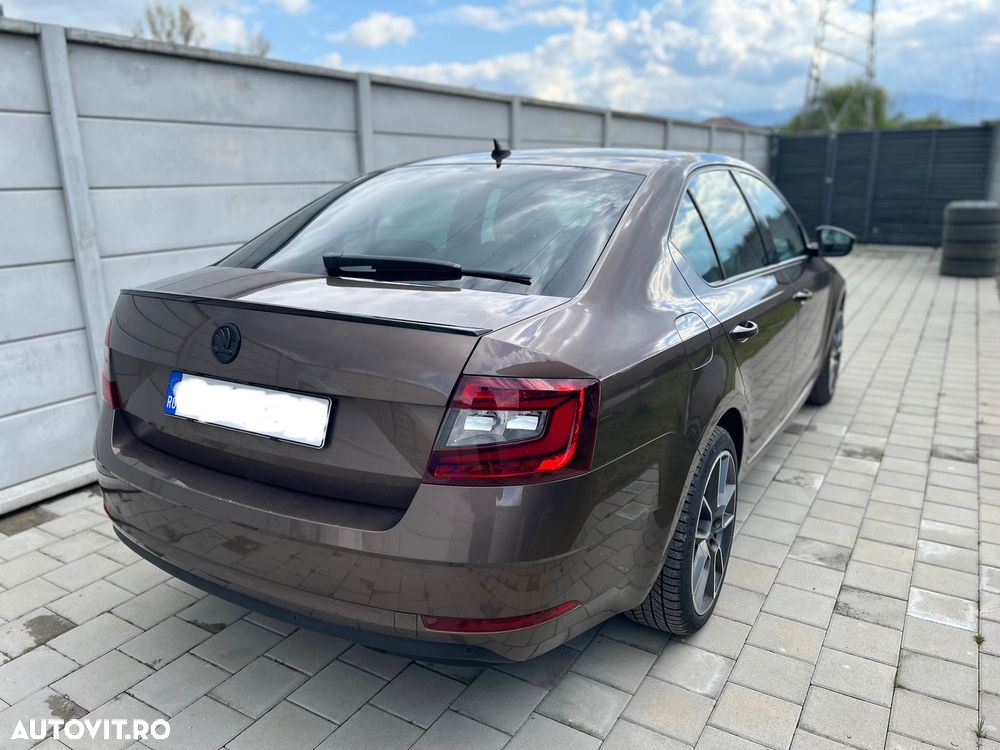 Skoda Octavia 2.0 TDI DSG Style - 4