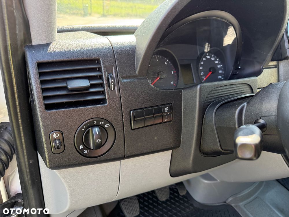 Volkswagen Crafter - 13