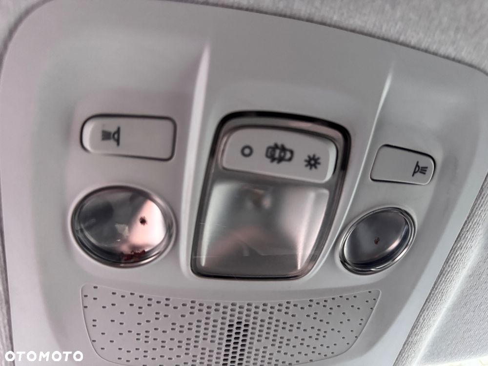 Peugeot 208 PureTech 110 Stop & Start Allure - 11