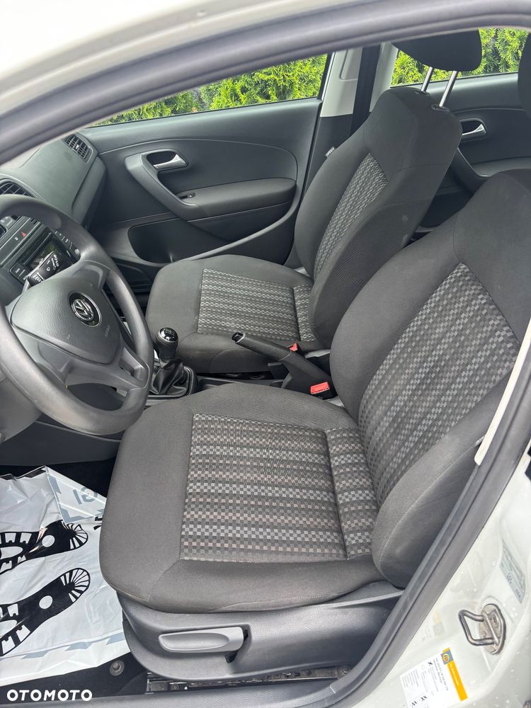 Volkswagen Polo - 9