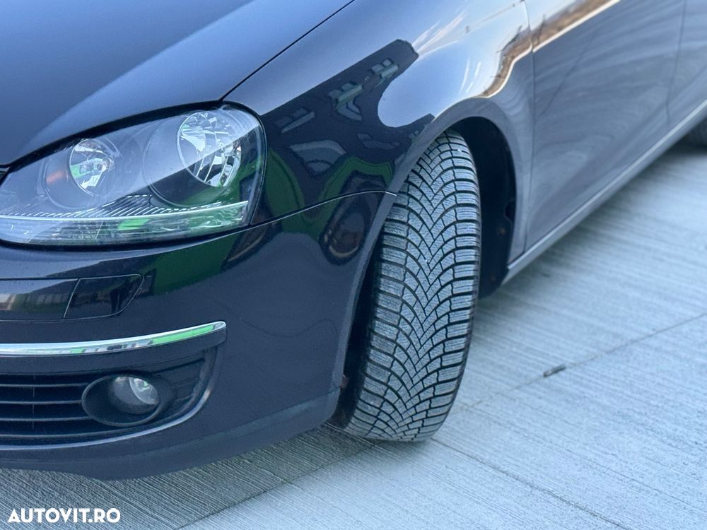 Volkswagen Golf 1.9 TDI DPF DSG Sportline - 8