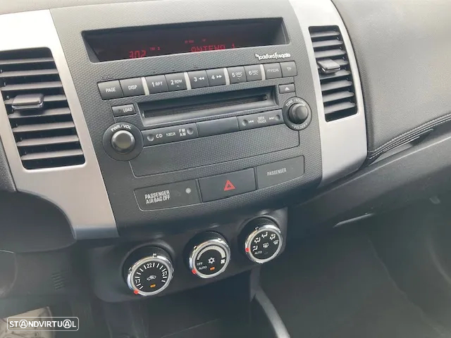 Mitsubishi Outlander 2.2 DI-D Intense - 20