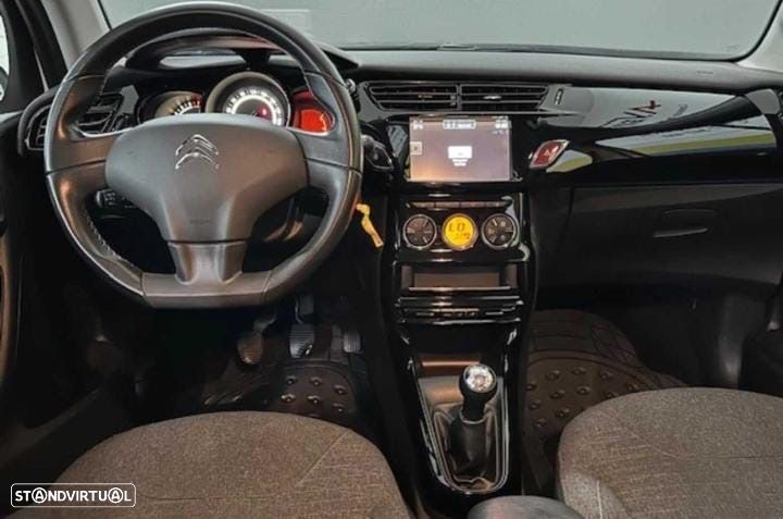 Citroën C3 1.2 VTi Exclusive - 3