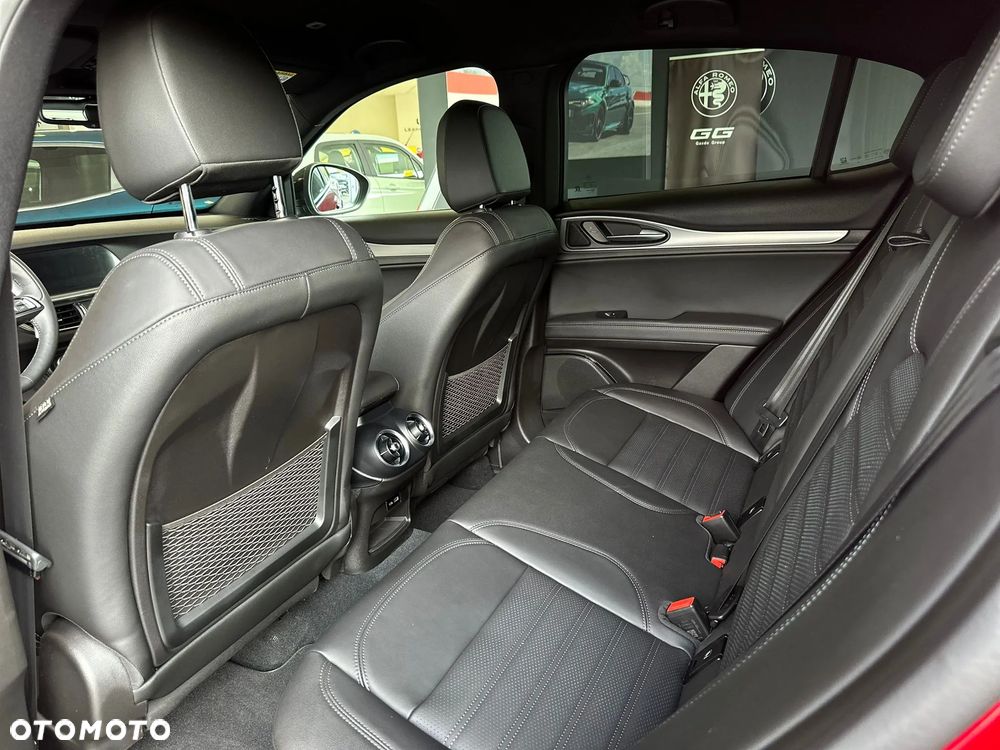 Alfa Romeo Stelvio 2.0 Turbo Veloce Q4 - 14
