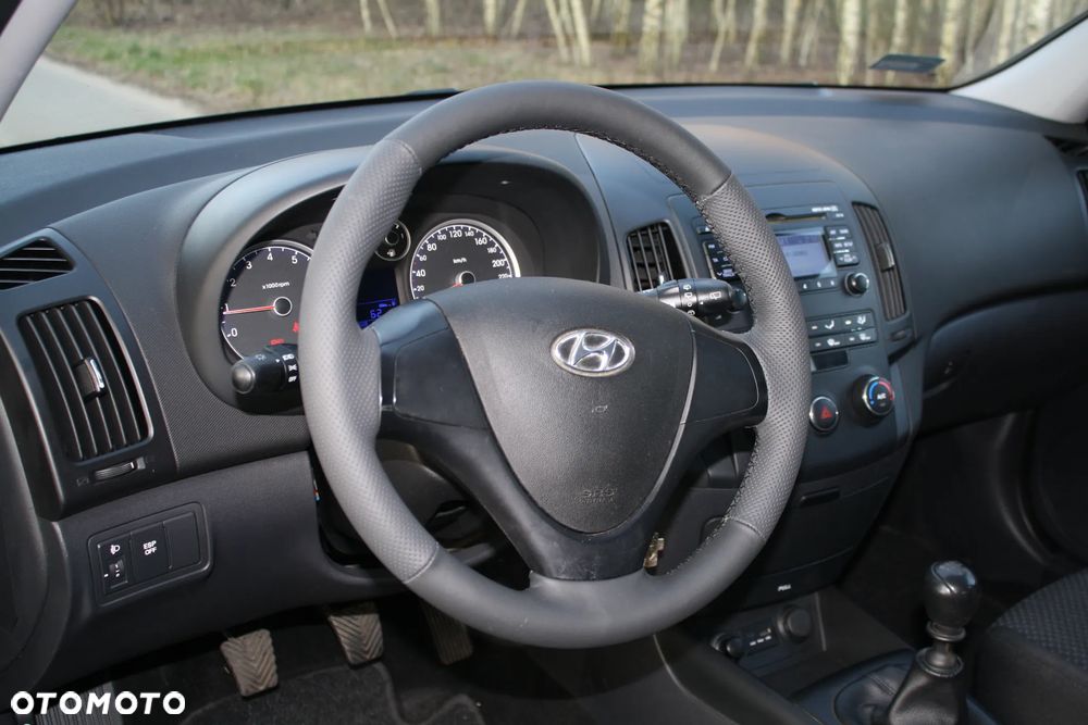 Hyundai i30 1.4 Classic + - 23