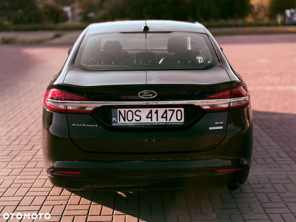 Ford Fusion - 4