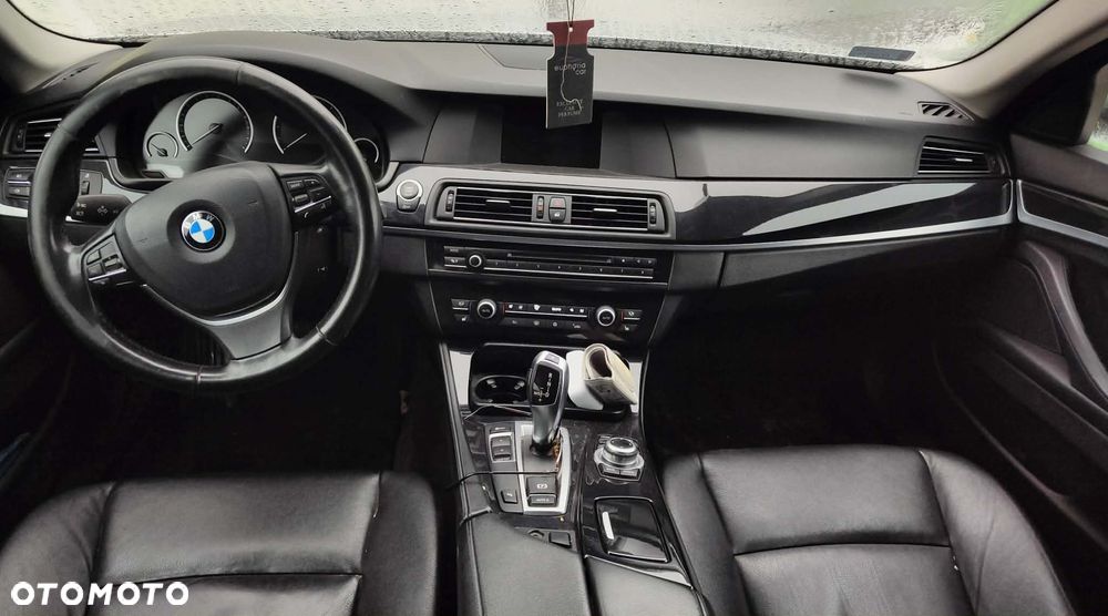 BMW Seria 5 520d - 13