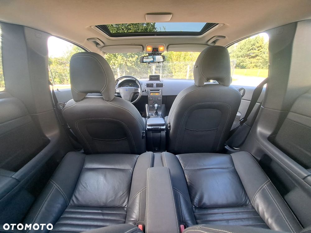 Volvo C30 D2 R-Design - 28