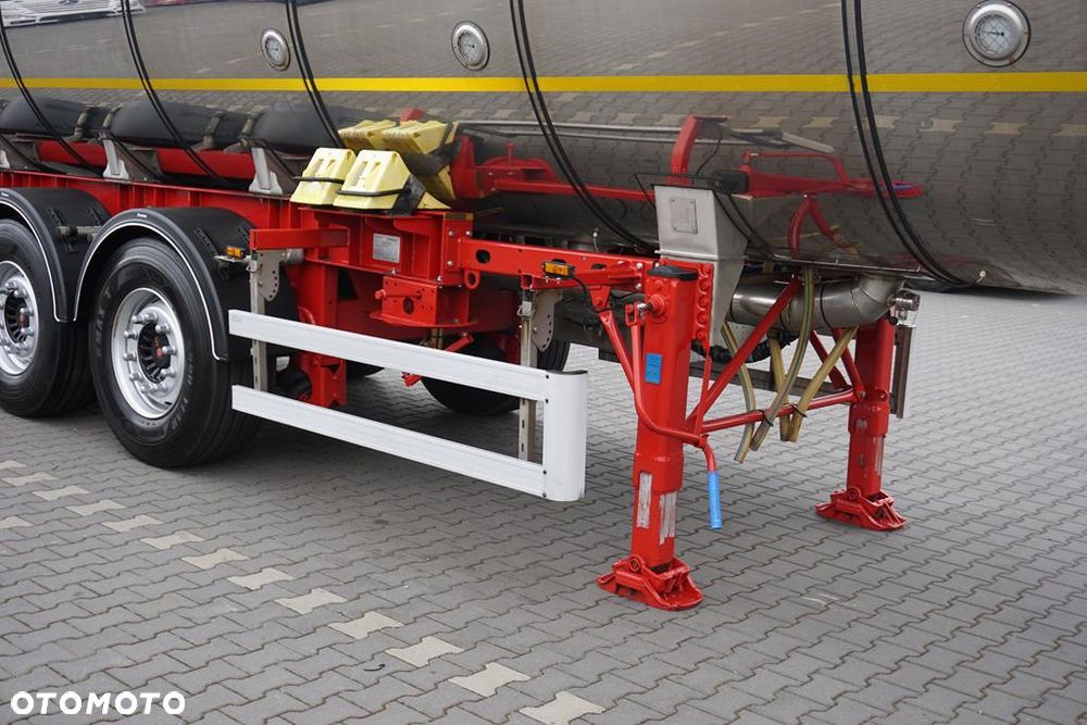 Sommer CYSTERNA SPOZYWCZA / 28 475 LITRÓW / 4 KOMOROWA /  WEBASTO / POMPA - 17