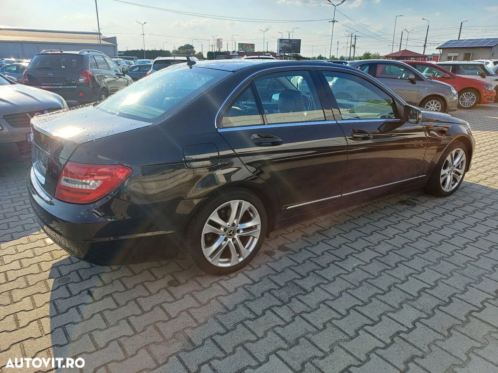 Mercedes-Benz C 180 (BlueEFFICIENCY) Avantgarde - 16