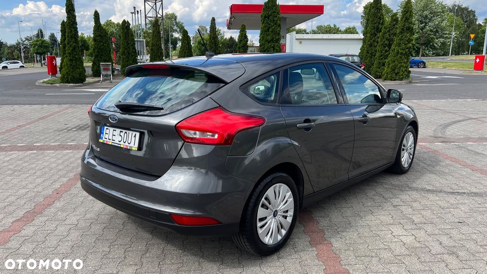 Ford Focus 1.6 Trend - 2