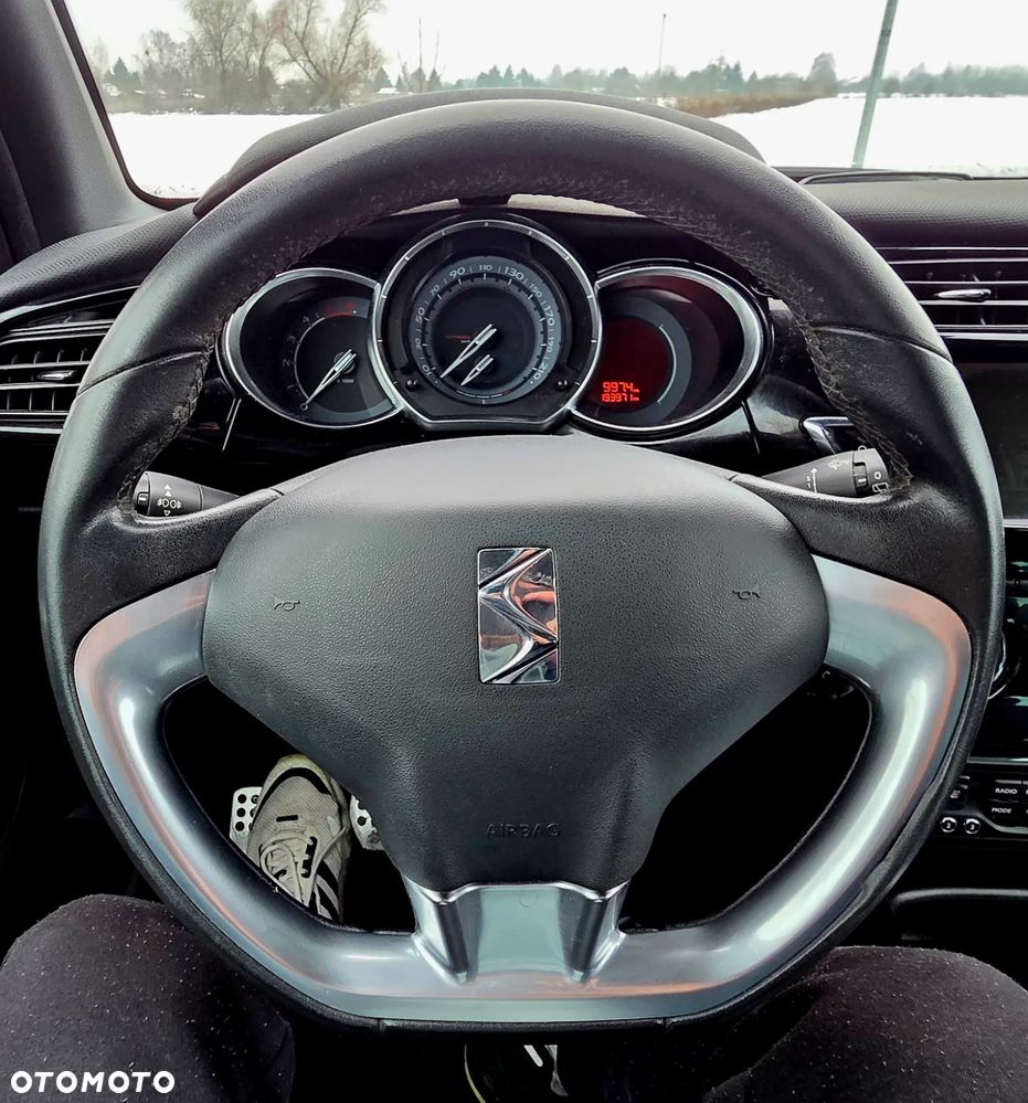 Citroën DS3 HDi 90 FAP SoChic - 19