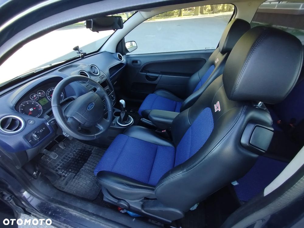 Ford Fiesta 1.3 Ambiente - 7