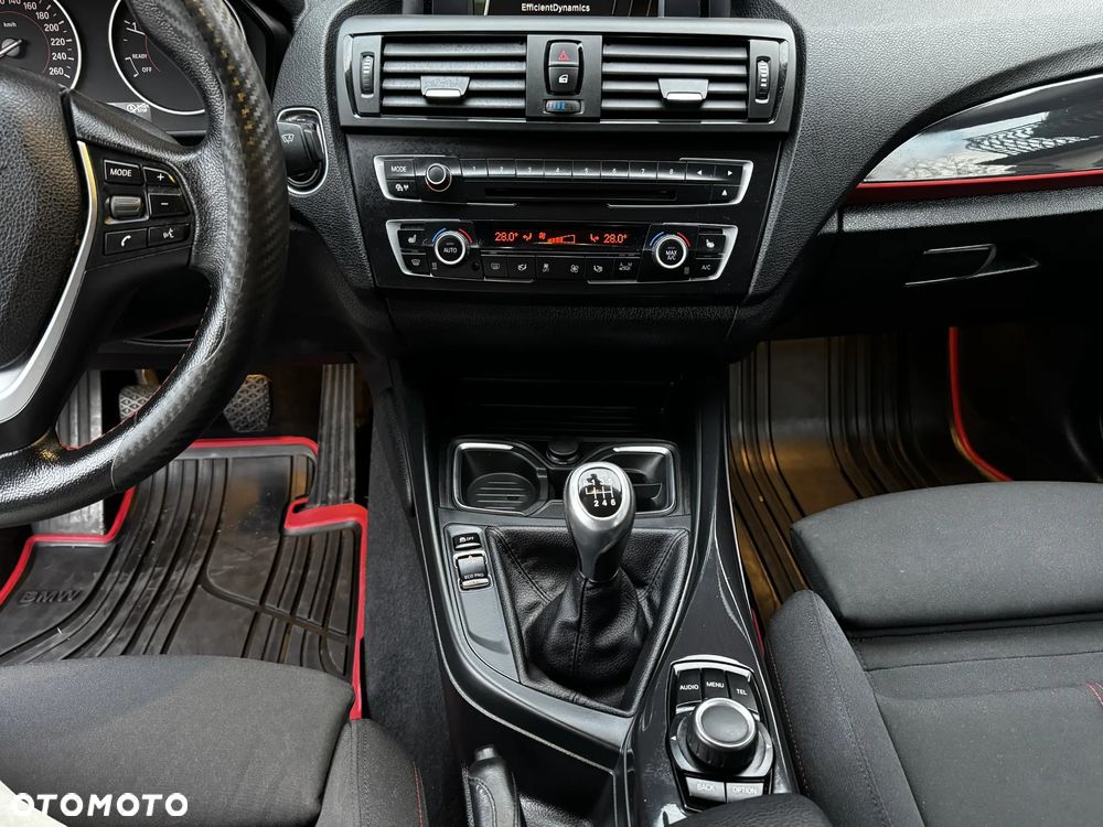 BMW Seria 1 118d DPF Edition Sport - 12