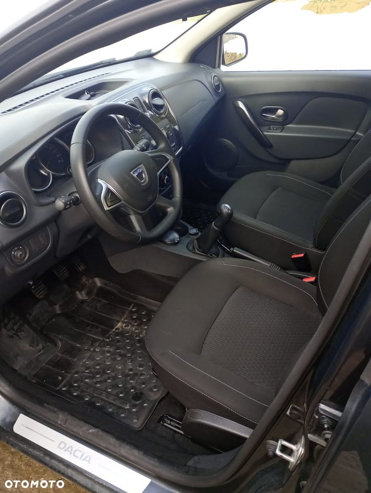 Dacia Sandero SCe 75 Laureate - 3