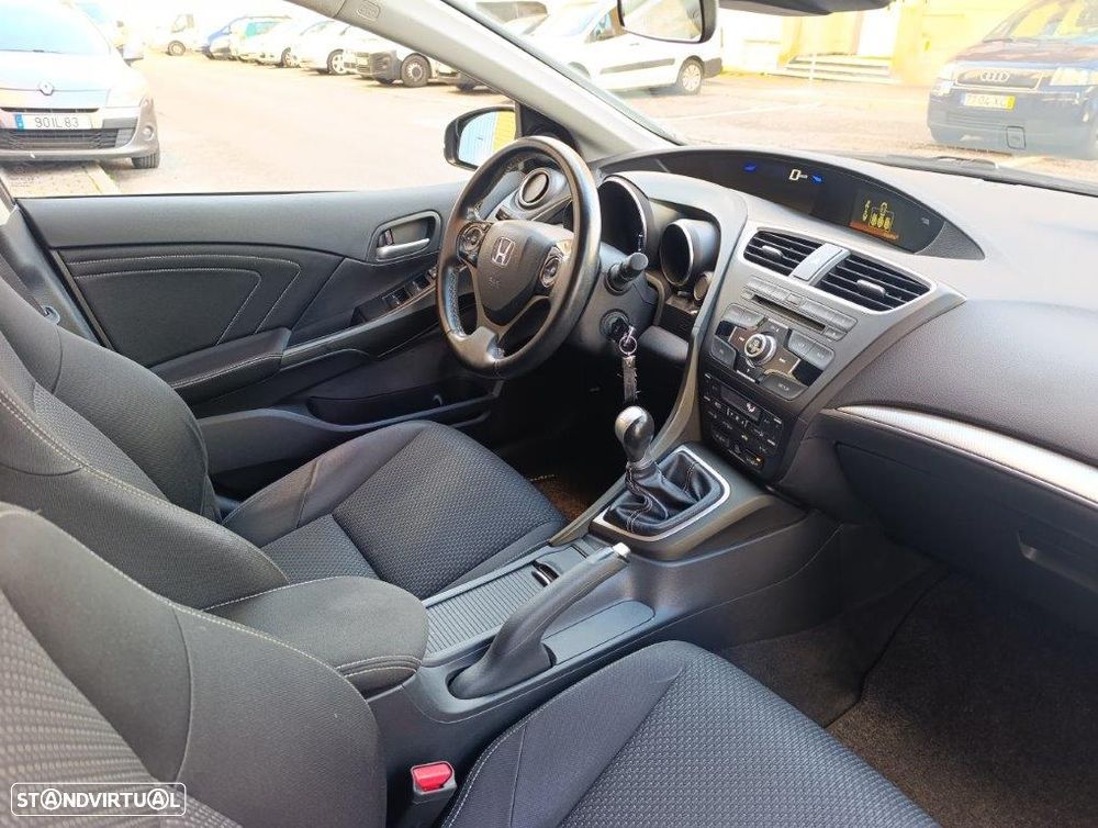 Honda Civic 1.4 i-VTEC Sport Black Edition - 15