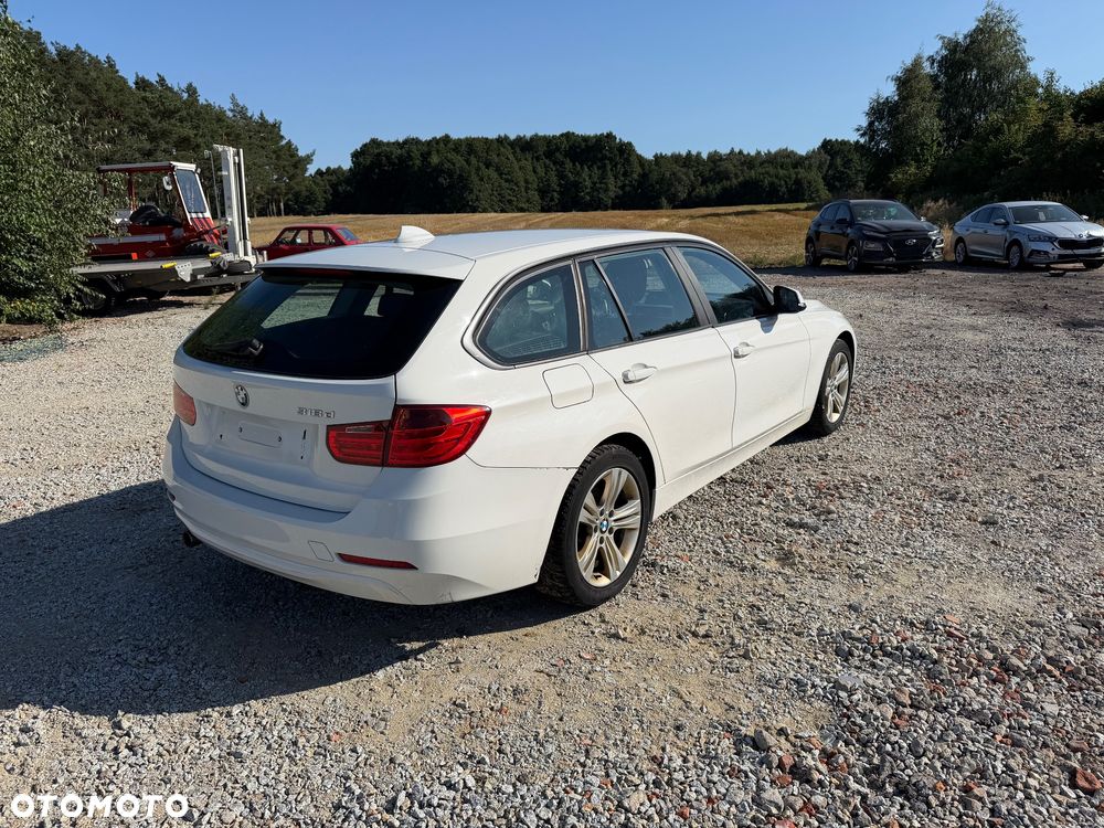 BMW Seria 3 318d Edition Luxury Line Purity - 3