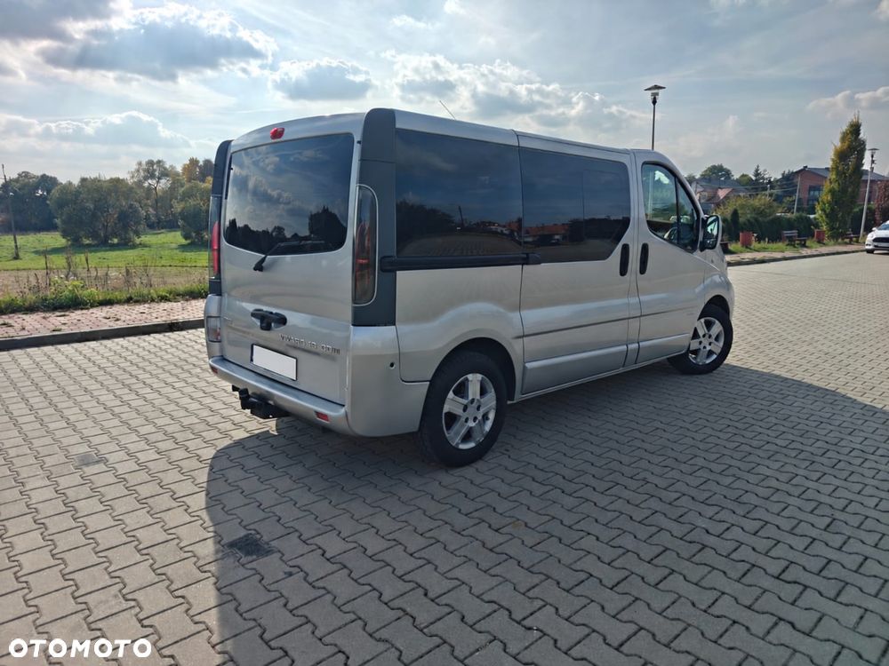 Opel Vivaro Tour - 5