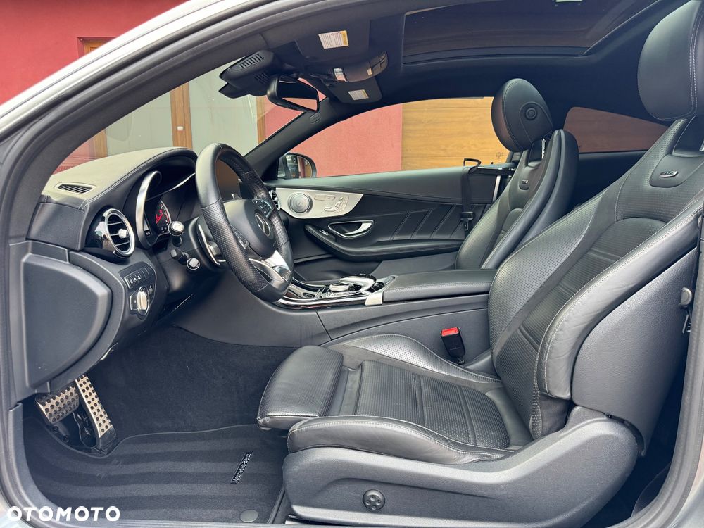 Mercedes-Benz Klasa C AMG 63 AMG Speedshift 7G-MCT - 15