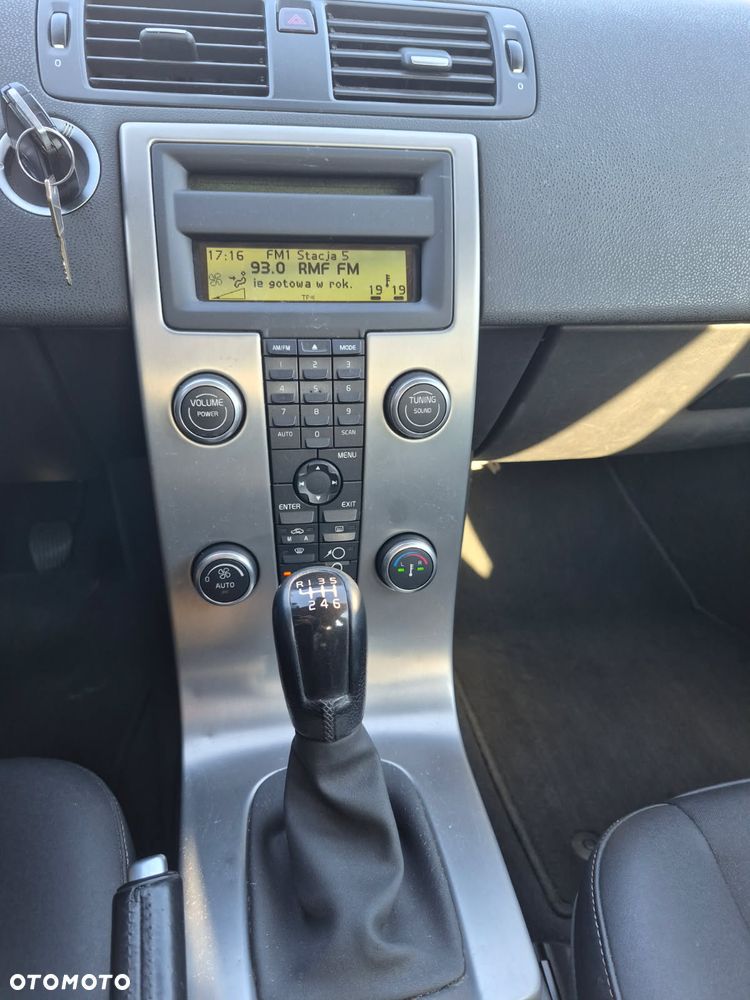 Volvo S40 2.0D - 11